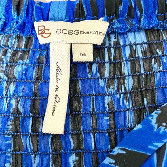 BCBG Generation Bright Blue Leopard - Picture 4 of 5